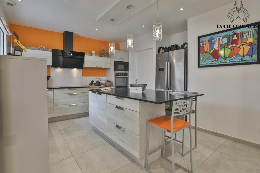 Alona-Maison de standing proche commerces et plages - 2