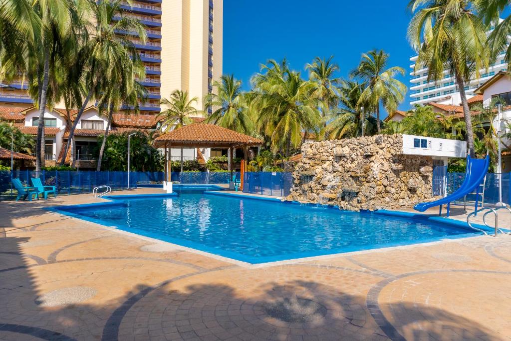 Casa en conjunto cerrado, frente al mar - 4