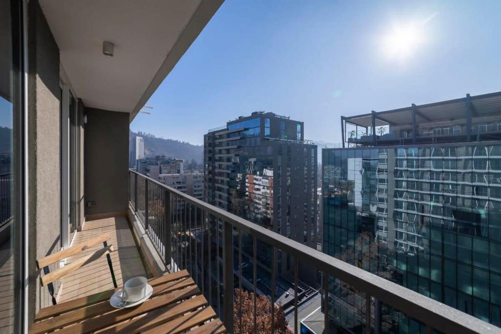 1BR Retreat Providencia Modern Pool and Gym - 2