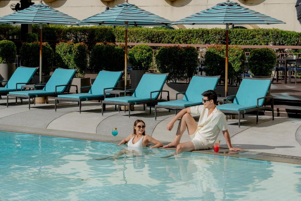 スイミングプール