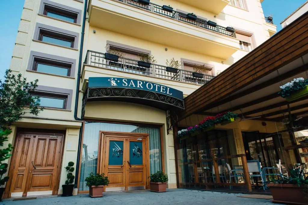 Sar'Otel Boutique Hotel, hotel in Tirana