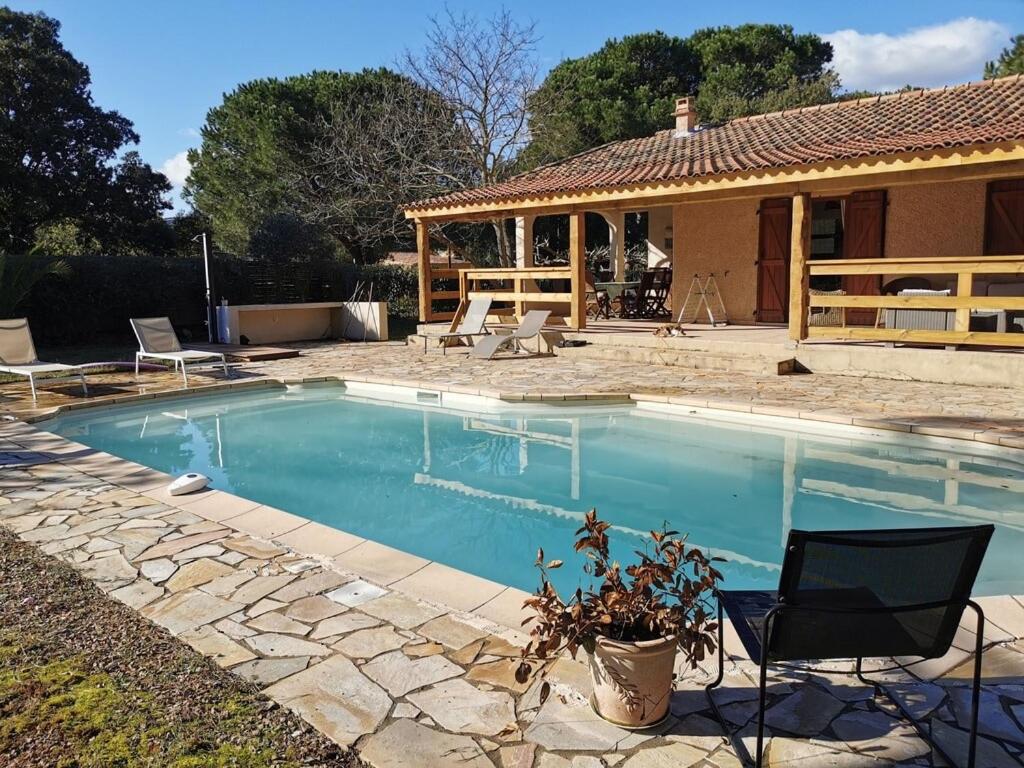 Charmante Villa Privée avec Piscine - 1