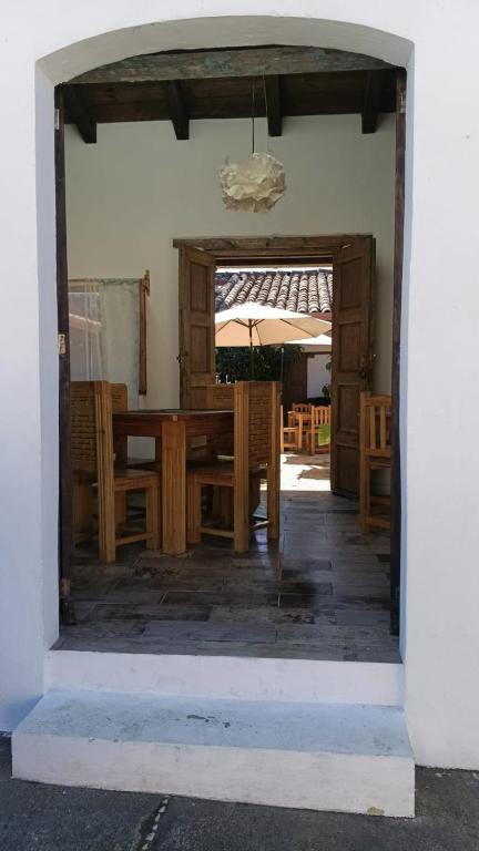 Arles ByB Cafe - 2