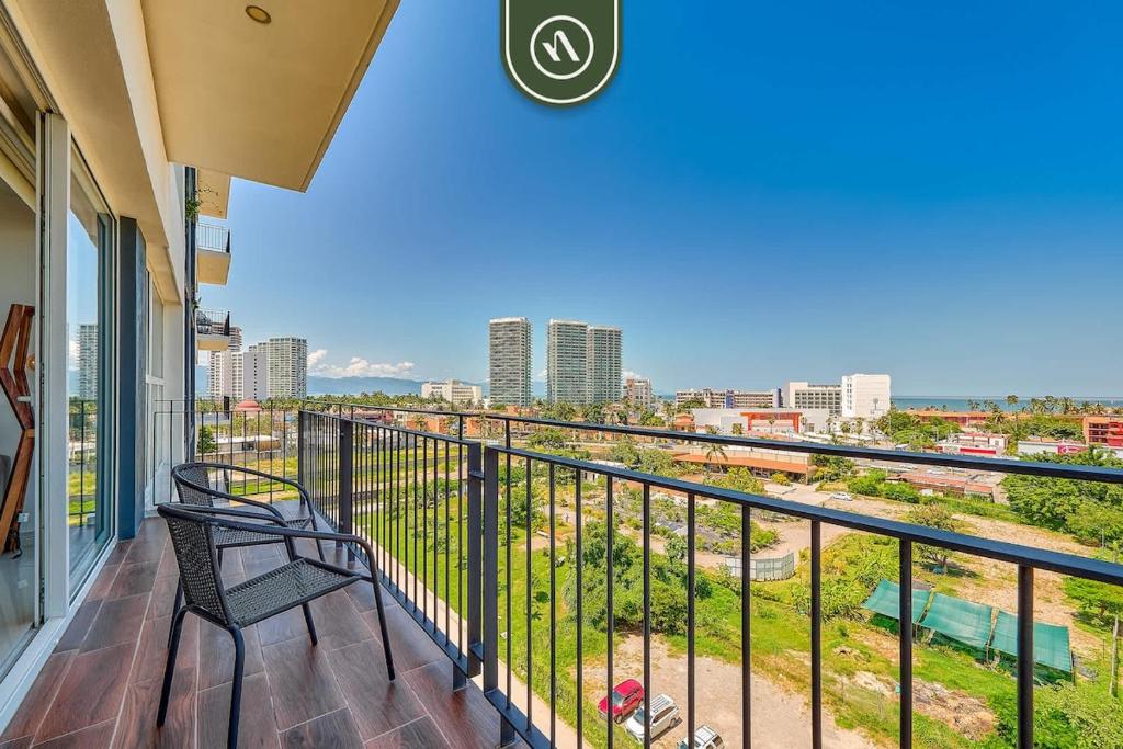 Equipped 1BR Condo with Private Balcony - Pool - 4
