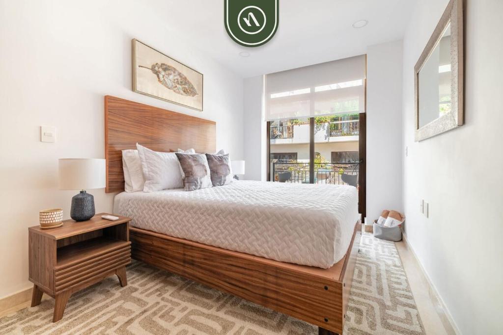 Centric 1 BR Condo in Zona Romantica - Pool - 3