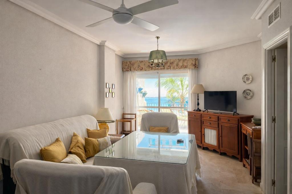 Lyrioshomes Precioso Apartamento Puerto de Estepona - 3