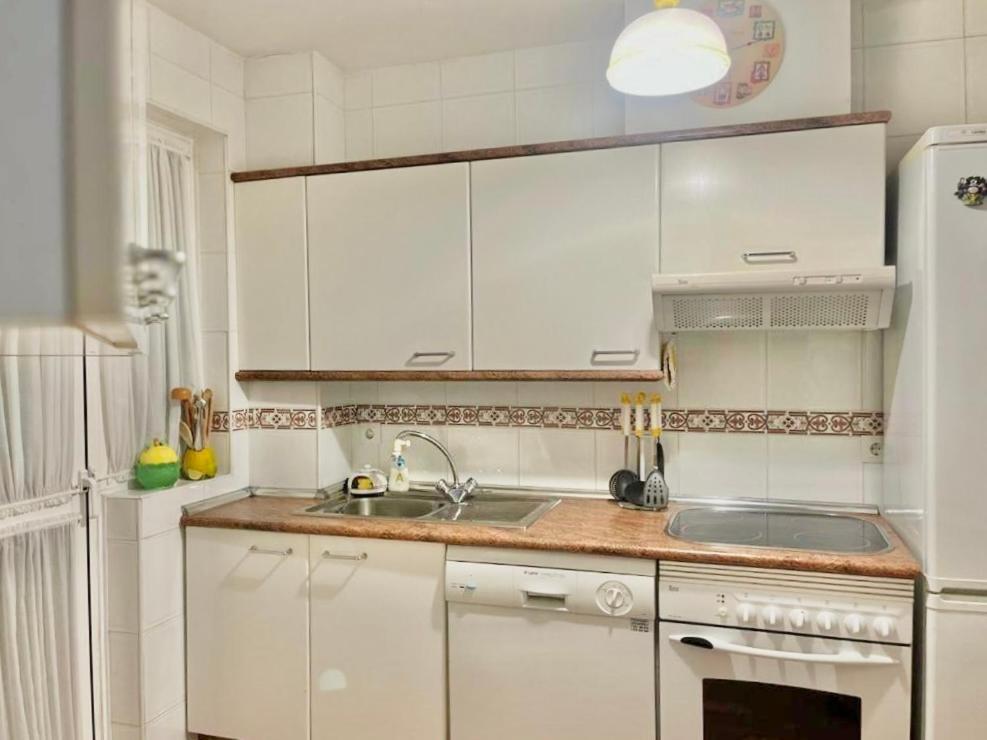 Lyrioshomes Precioso Apartamento Puerto de Estepona - 5