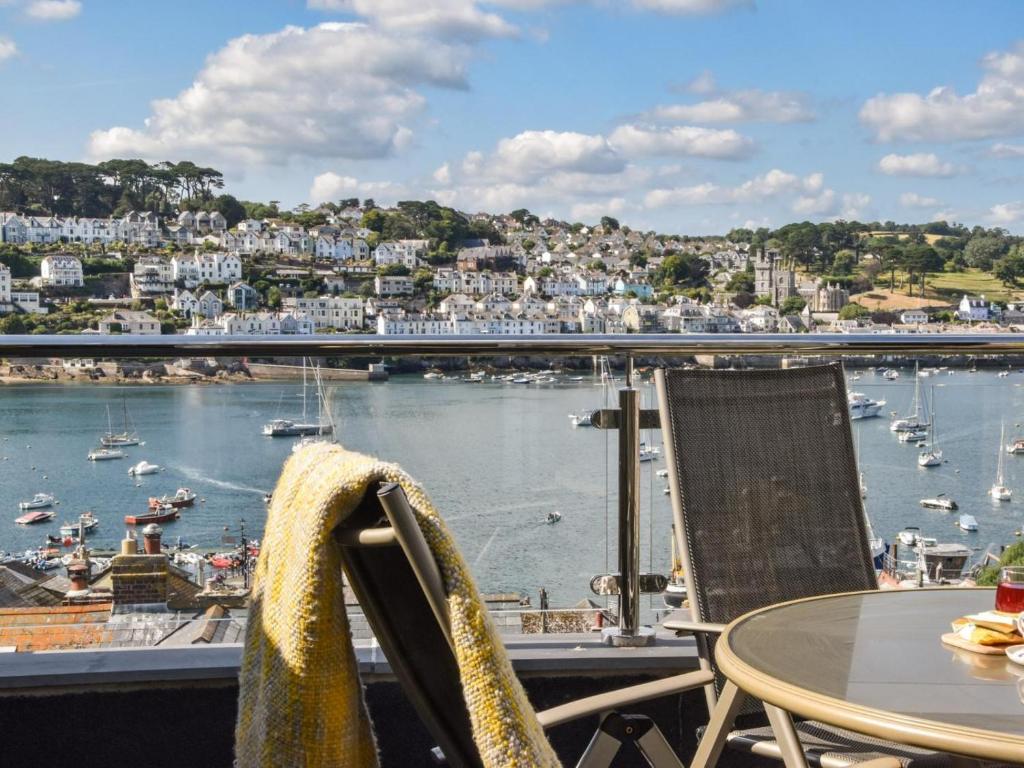 Dog-Friendly 2-Bed Home in Fowey photo 4
