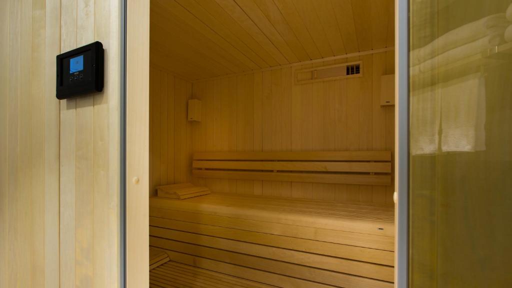 Sauna, Mövenpick Geneva in Geneva