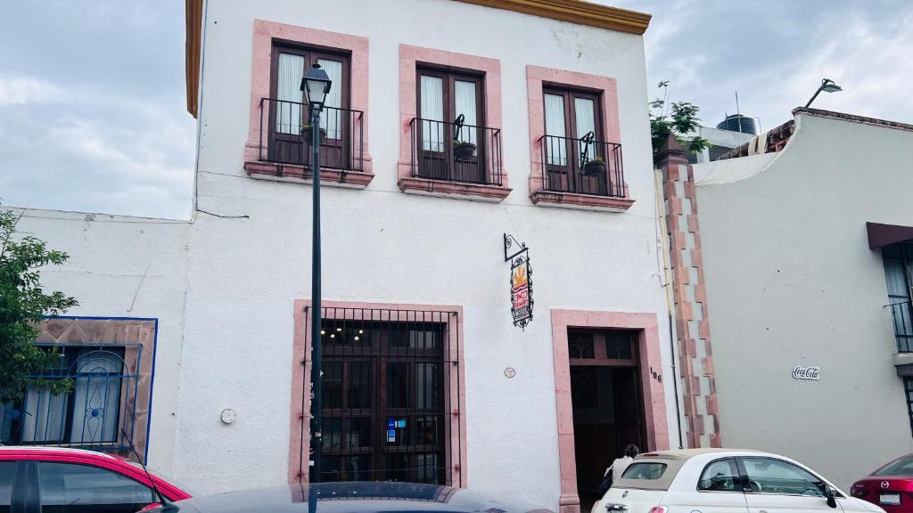 Cinco de Mayo Hotel - 2