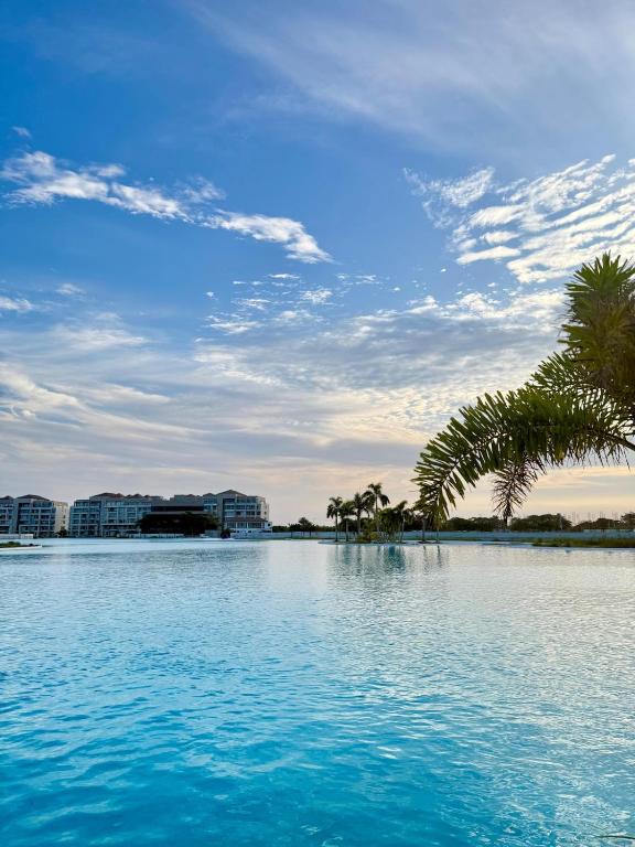 2BR 2BA Apt Baia Kristal Cartagena Crystal Lagoon - 3