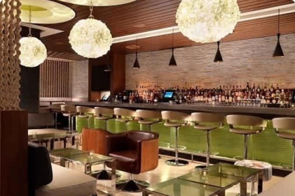 Bar/lounge