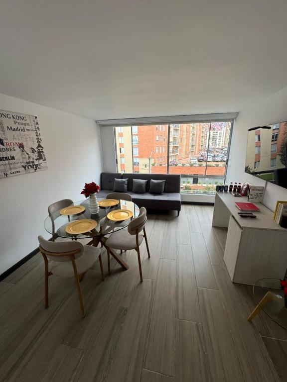 room in the Aparment - 2