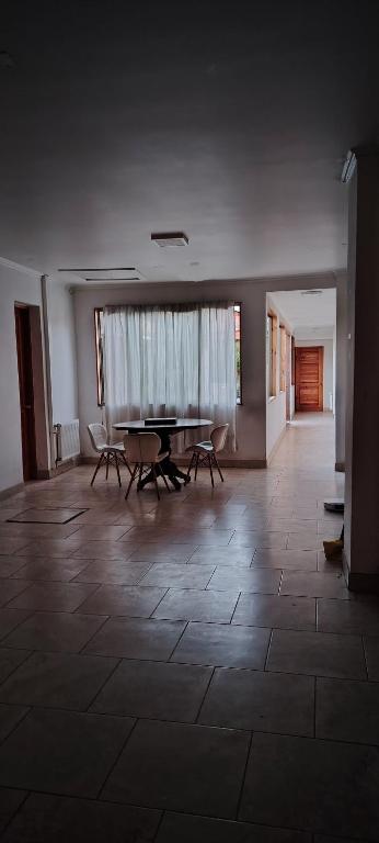 Guty'sHostal a pasos Estadio Nac y Movistar Arena - 5