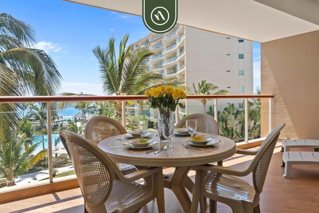 Oceanfront 2 BR Condo - Beach - Restaurant - Gym - 3
