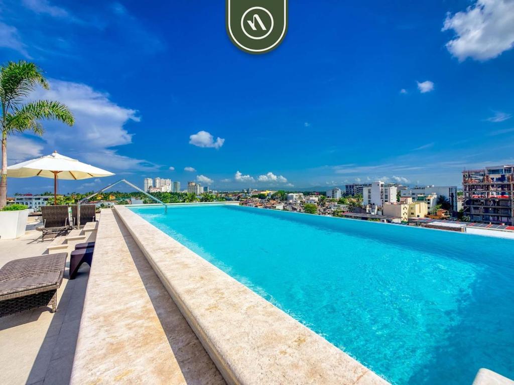 Amazing 2 BR Condo in Versalles - Rooftop Pool - 3