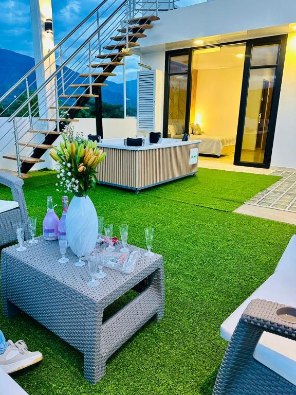 Encanto del Llano Luxury Apartment with Jacuzzi Terrace - 1