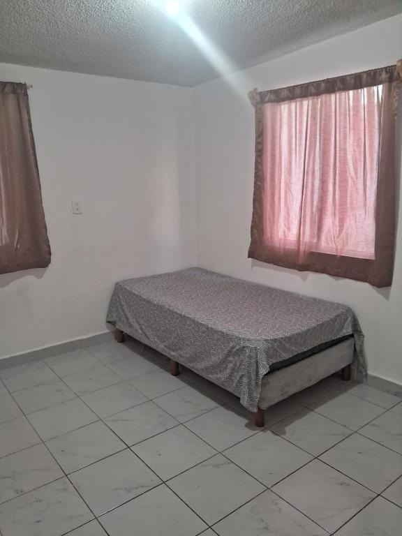 UM1 Casa Tranquila en Unidad Modelo - 5