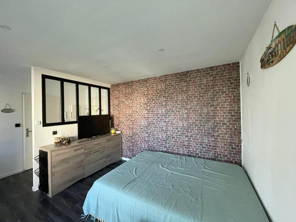 Studio Rénové au Port avec Terrasse et WiFi - FR-1-413-264 - 1