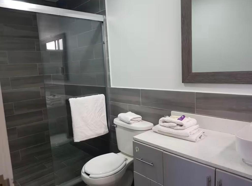 Mini Loft in Bar District DT Revolution Ave AC - 4
