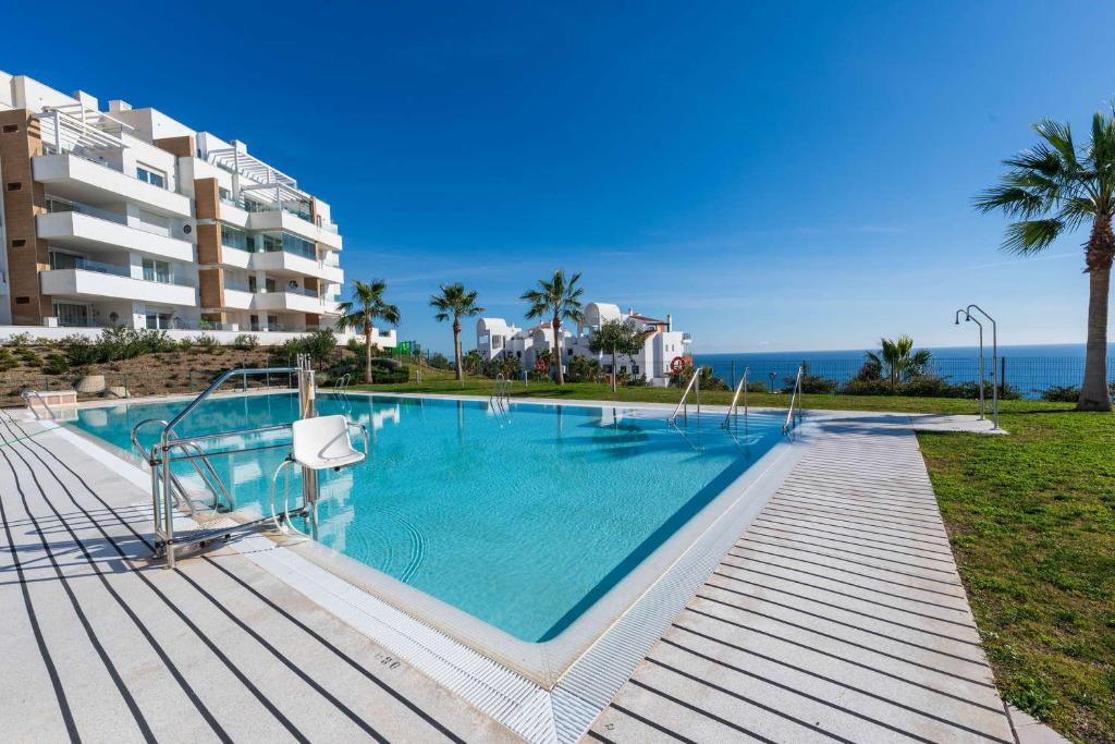 Isea 1111 - Luxury Modern Apartment with Pool & Sea Views - 1