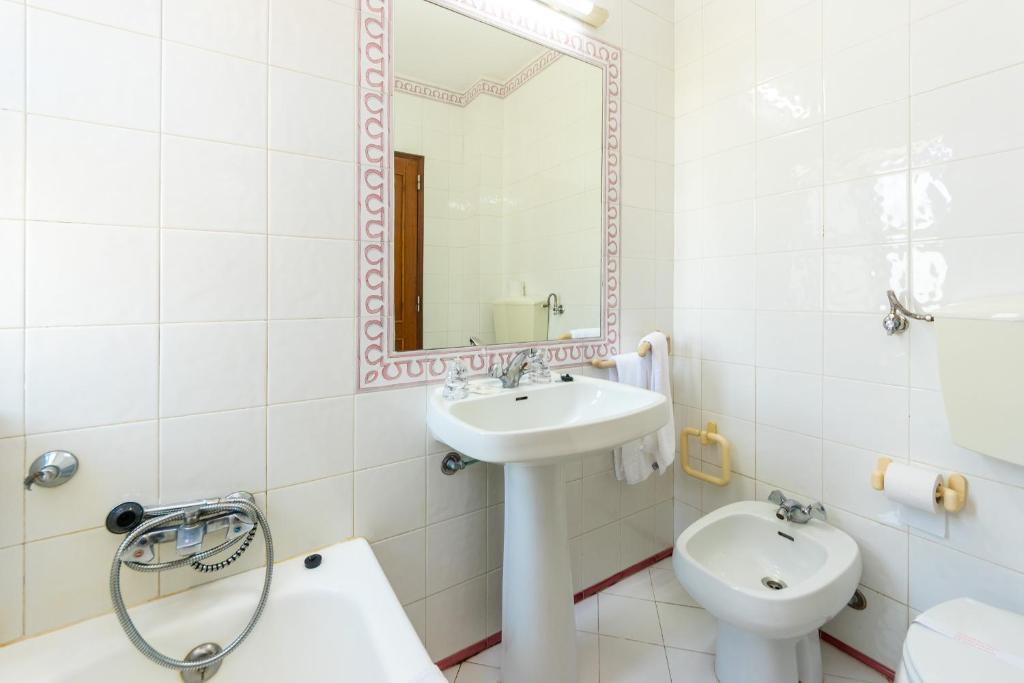 Hotel Mar A Vista — Hotel rooms in Albufeira, Faro