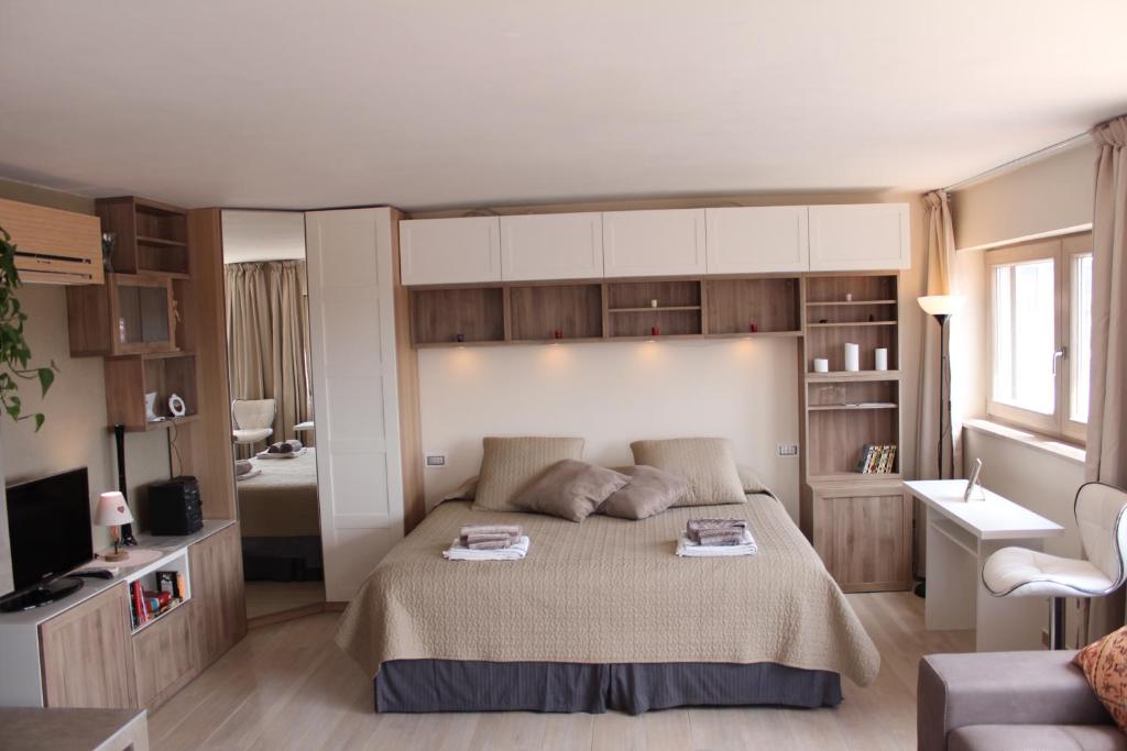 Panoramic Luxury Little Penthouse - 4