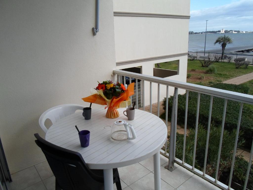 Appartement avec Balcon à 5 min des Thermes - Animaux admis - FR-1-503-25 - 3