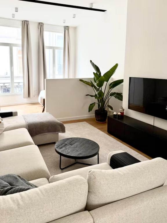 Serenity City Living - 3