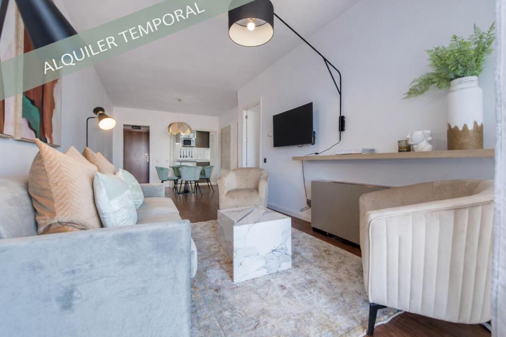 Tu Escapada Urbana - Plaza de Castilla III, Diseño y Localización - 1