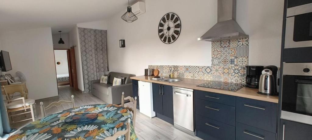 Beautiful air-conditioned apartment between the sea and the mountain - 3