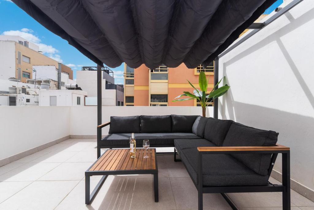 Bright Apt for 4 Las Canteras - Shared Terrace - 5