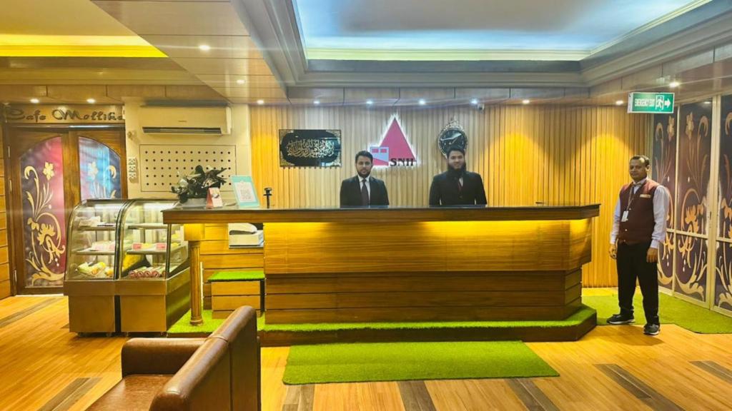 フロント・ロビー