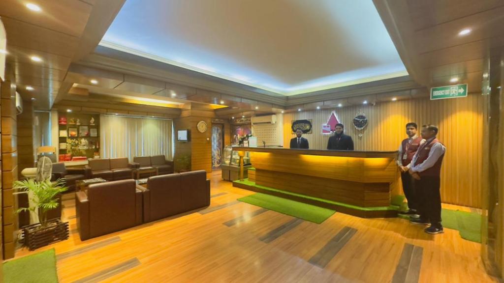 フロント・ロビー