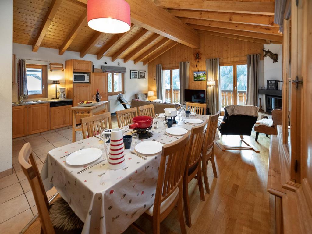 Chalet Ropiar by Interhome - 3