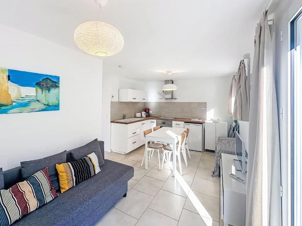 Apartment Le Perregaux by Interhome - 3
