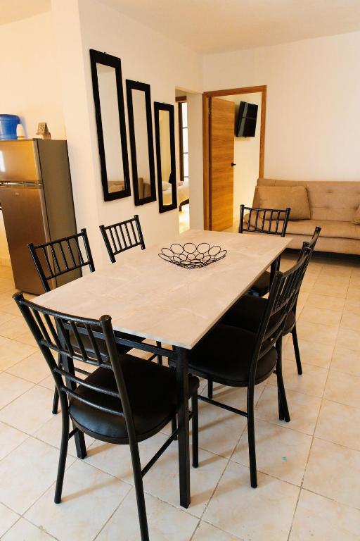 Hermosa casa independiente con jacuzzi privado y BBQ - 4