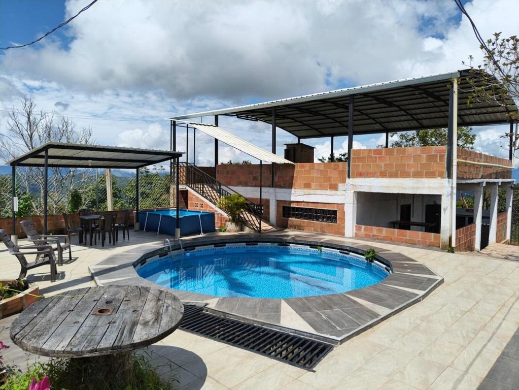 Casa campestre cerca a La Cumbre Valle - 1
