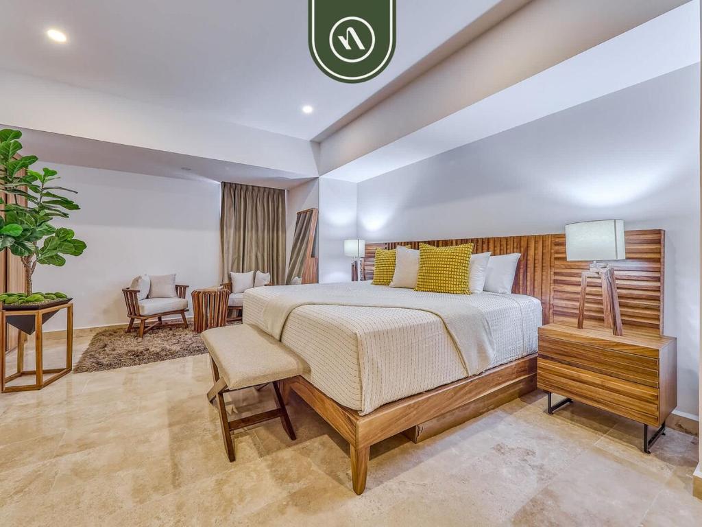 New Oceanview Condo with Beach - Pools - Gym - 2