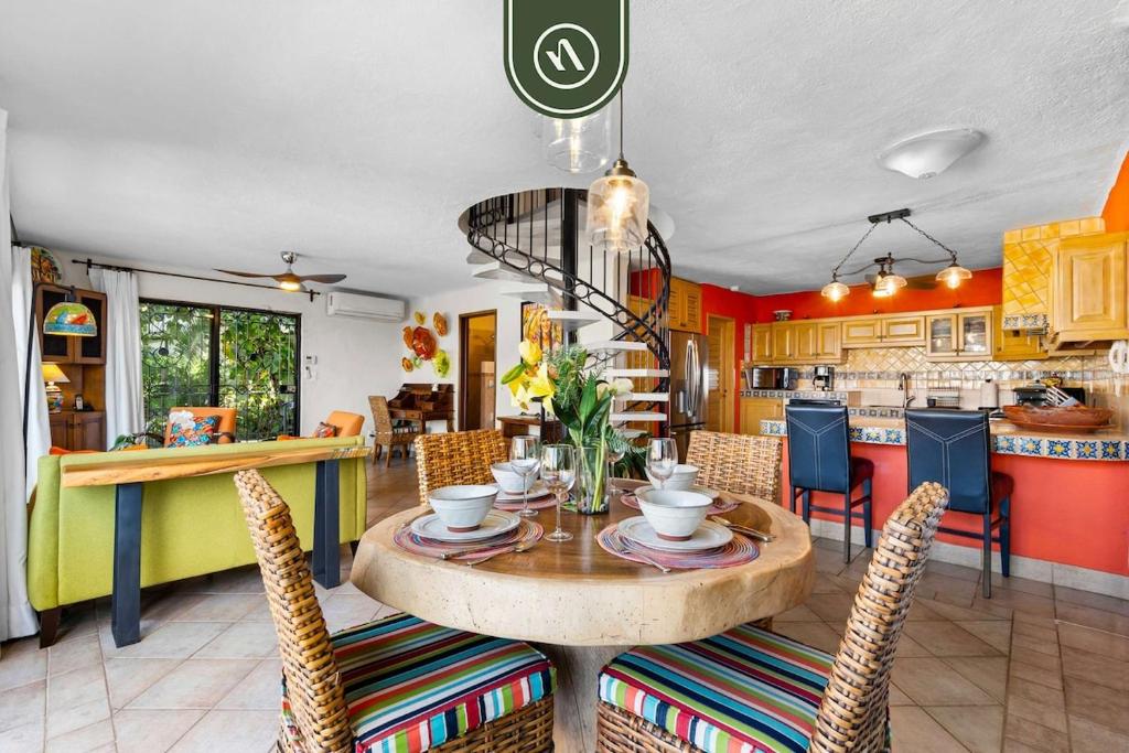 Mexican 2 BR Condo - Private Pool - Romantic Zone - 2