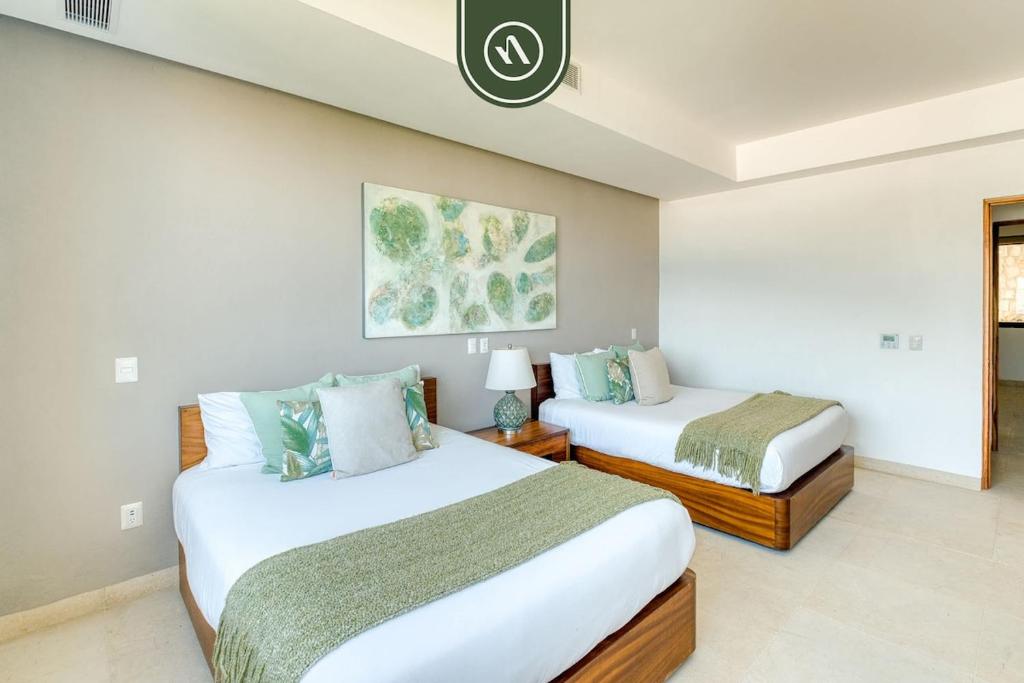 Luxury 4 BR Condo - Amazing Bay View - Pool - 5