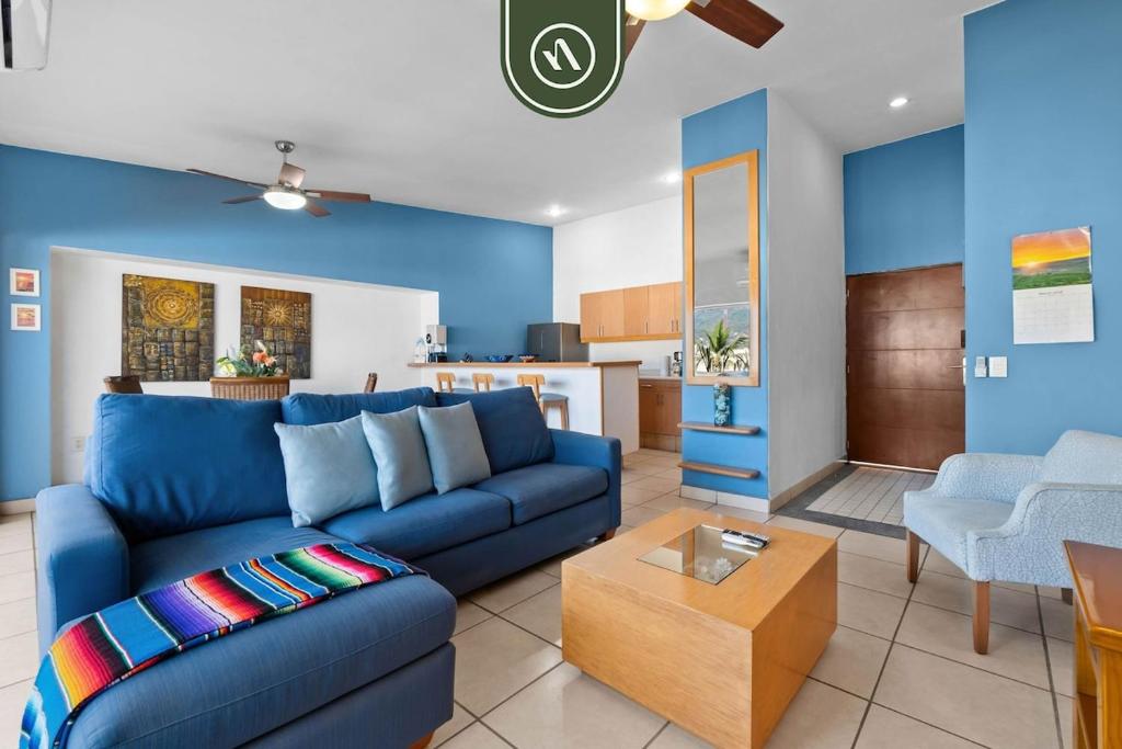 Mexican 2 BR Condo in Hotel Zone - Near the Beach - 1