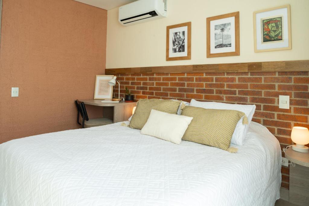 Laureles Luxe 2BD Apartment - 3