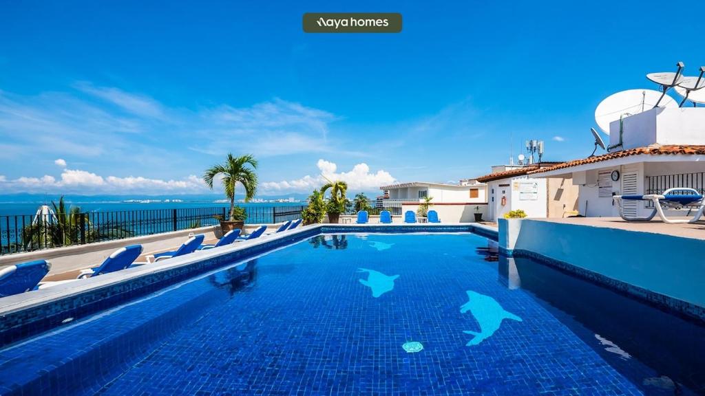 Cozy 2BR King beds - Rooftop Pool - Fast WiFi - 5