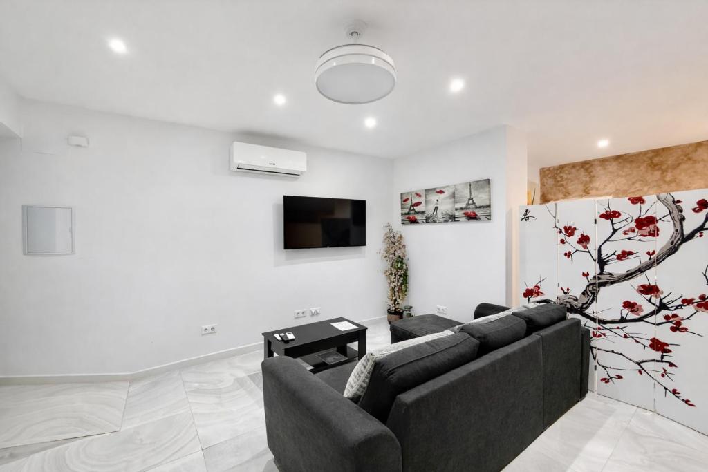 July Modern Loft - 2