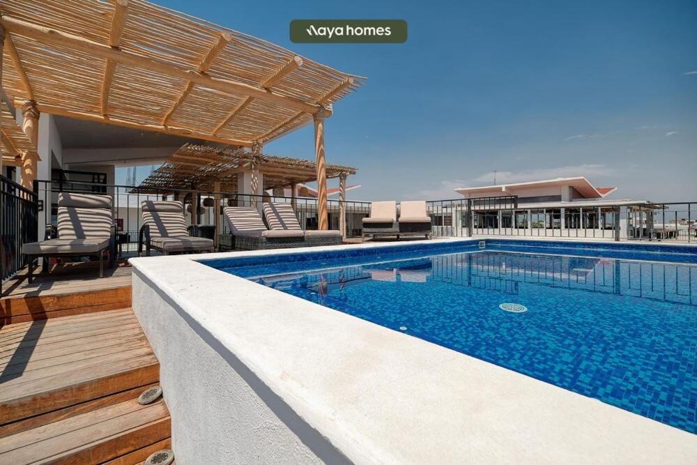 Cozy Studio -Private Balcony - Pool - Gym - 4