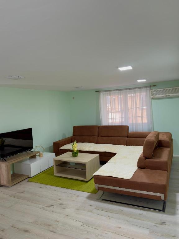Apartman Car - 5