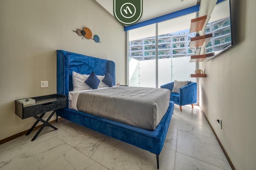 Oceanfront 2BR Condo - Pool - Cevicheria - Beach - 3