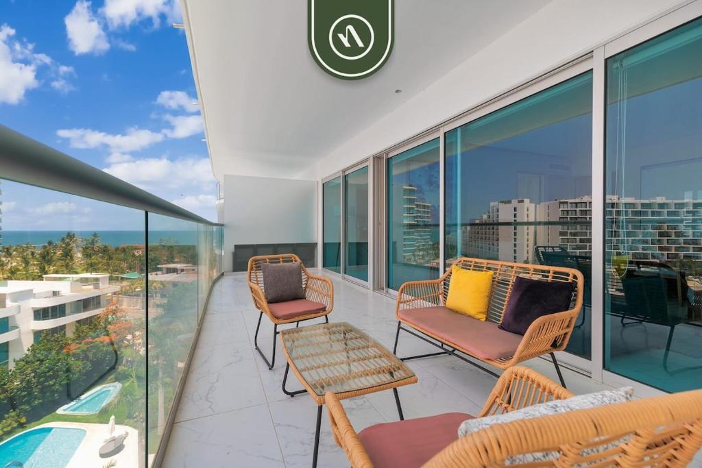 New 2BR APT - Beach Access - Pool - GYM - Jacuzzi - 5