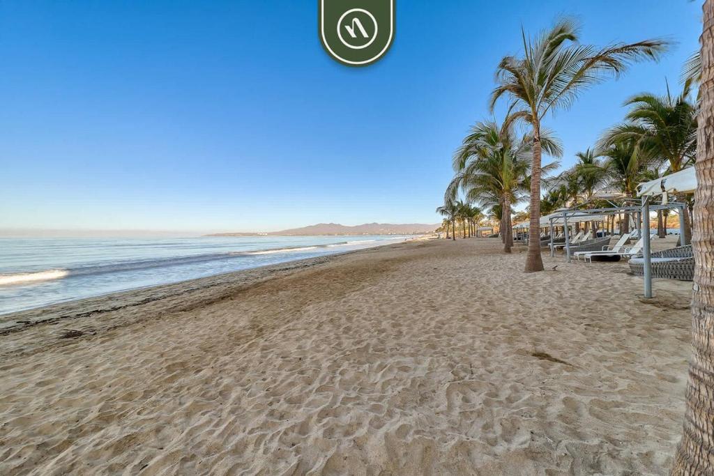 Stunning Oceanview Two Story Condo - Beach - Gym - 3